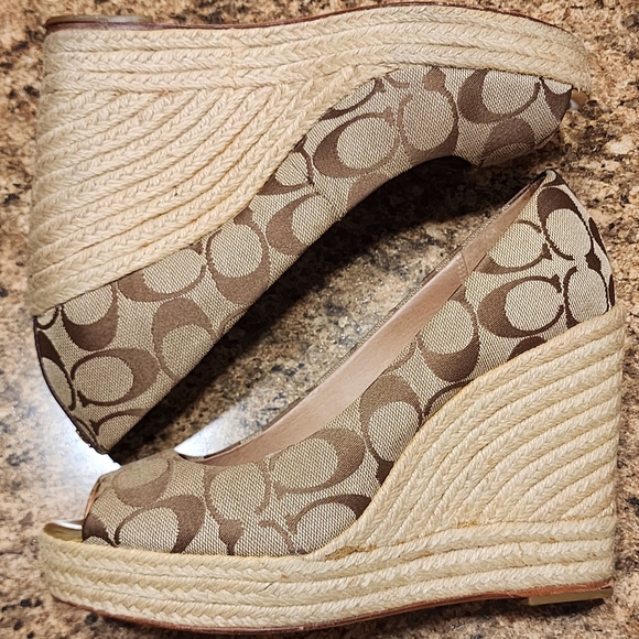 COACH "Milan" Monogram "C" Canvas Peep-Toe Wedge Espadrilles - Size 8.5 - Picture 2 of 8